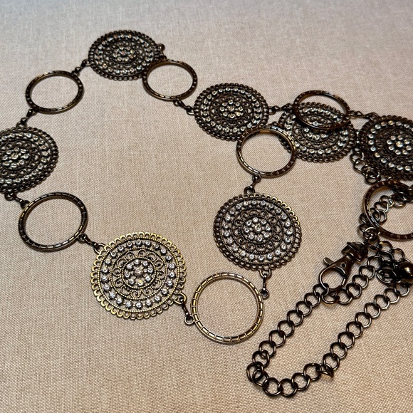 Large Bronze and Rhinestone Medallion Concho Chain Belt - Picture 3 of 6